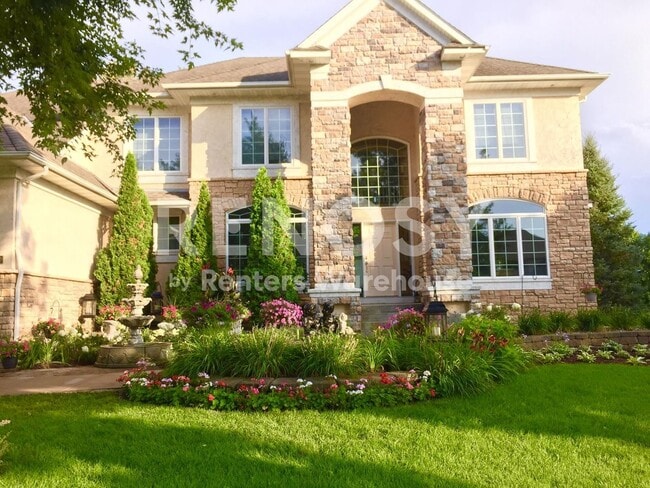 Building Photo - 2470 Arnold Palmer Dr