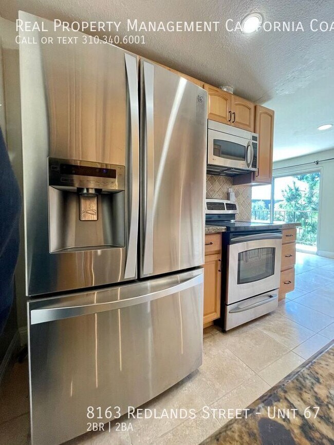 Building Photo - 8163 Redlands St