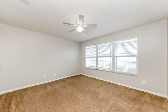 Building Photo - 2337 125th Dr E