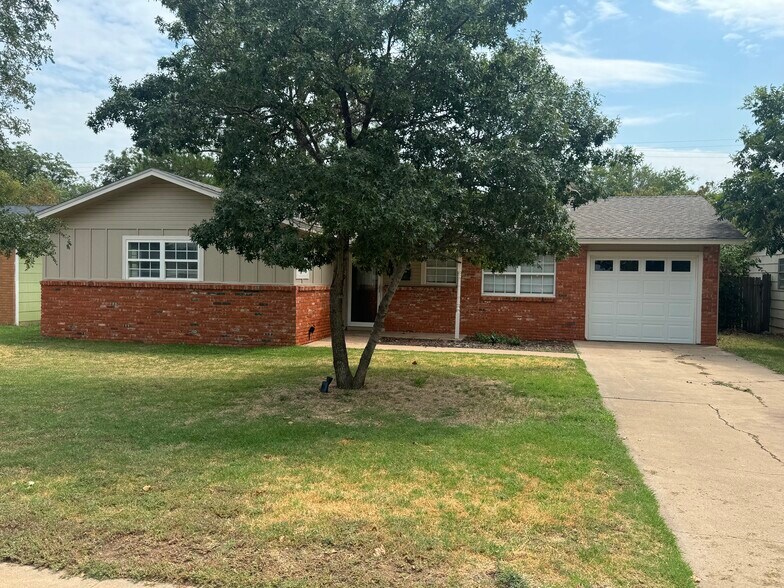 Primary Photo - 5229 40th St