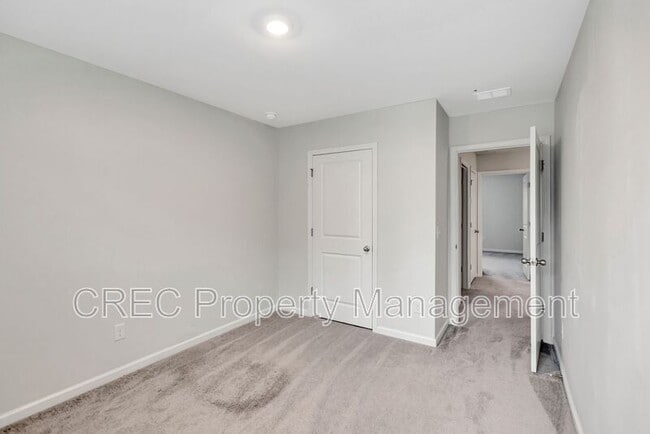 Building Photo - 575 Wayton Cir