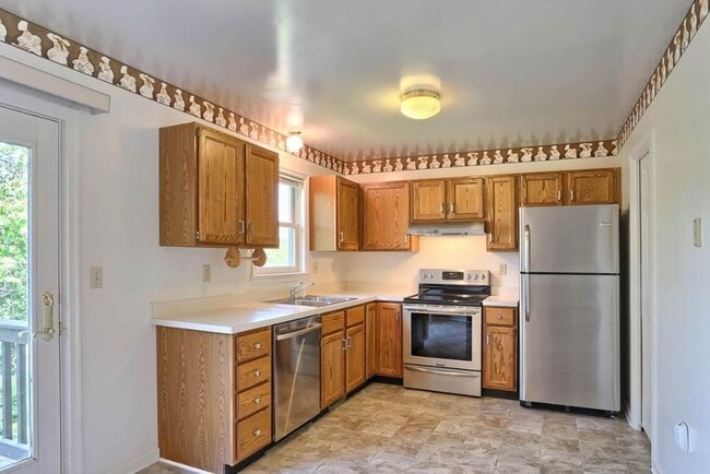 Building Photo - 50 Ironstone Dr