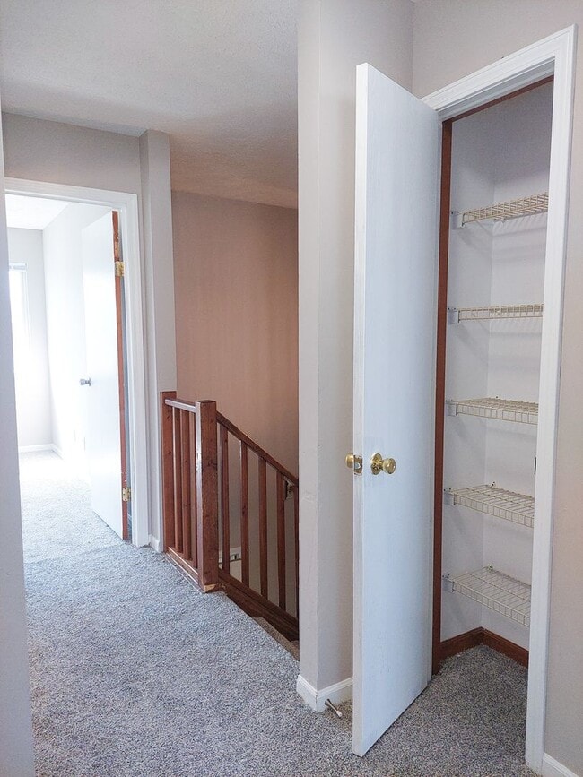 Building Photo - 205-207 Lincoln St