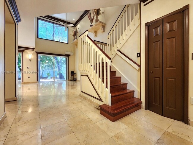 Building Photo - 21028 NE 34th Ct