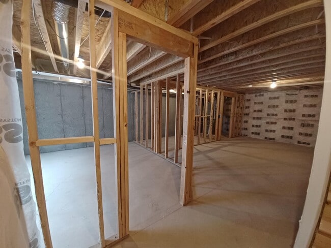 Building Photo - 2021 N 3960 W