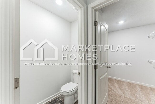 Building Photo - 5331 Greenwood Rd