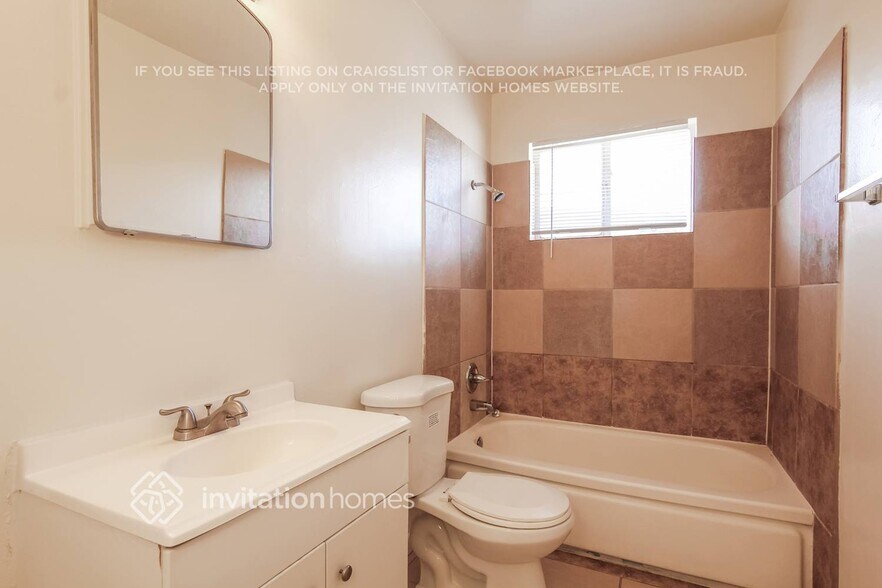 Building Photo - 4643 N 58th Ave