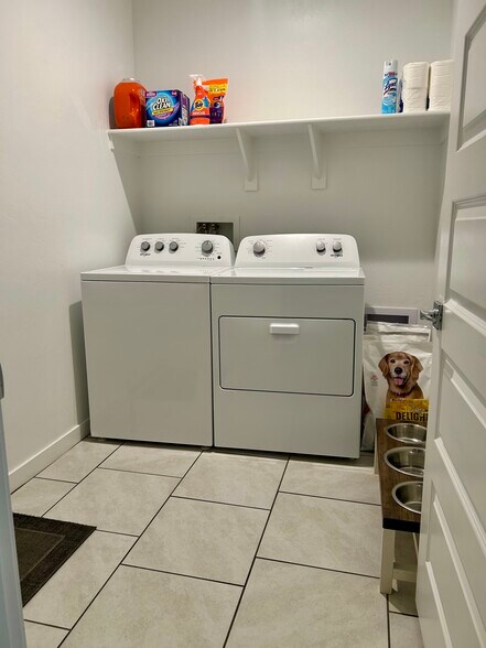 Building Photo - 13306 N Jessett Ln