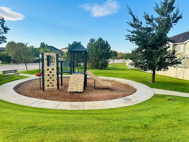 Building Photo - 3159 W Prairie Grass Dr