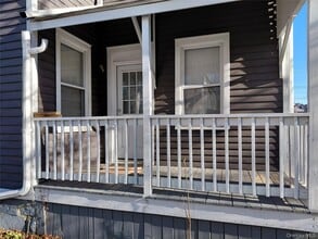 Building Photo - 8 Center St