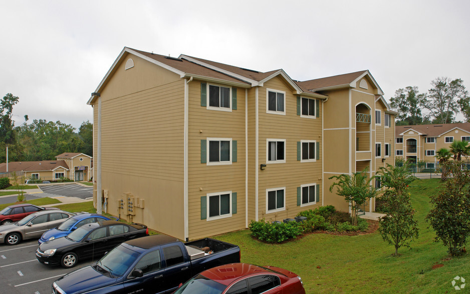 Building Photo - Arbor Crest Apartments