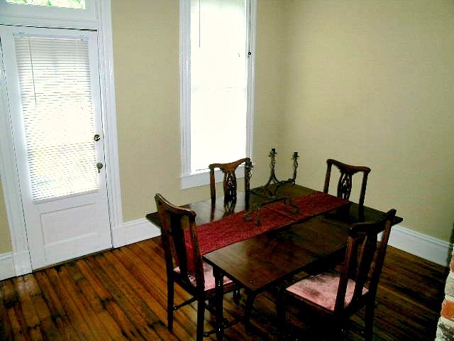 Building Photo - PINE416