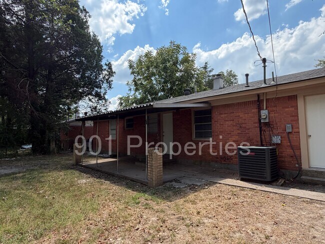 Building Photo - 1830 Eldorado St