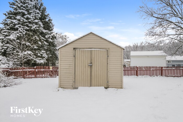 Building Photo - 1657 S Tyler Rd