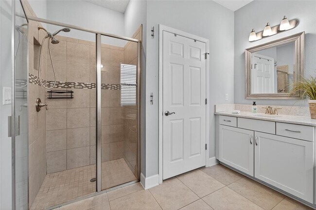 Building Photo - 5227 ADMIRAL POINTE Dr