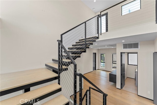 Building Photo - 6430 Drexel Ave