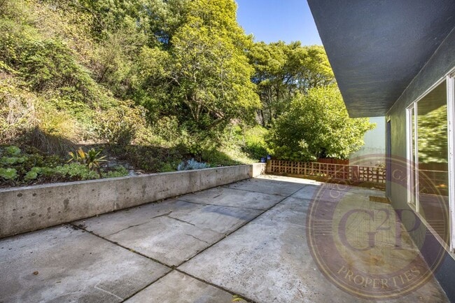 Building Photo - Forest Knolls - 3 BR, 2 BA House 1,275 Sq. Ft. - 3D Virtual Tour, 2-Car Garage, Ample Storage