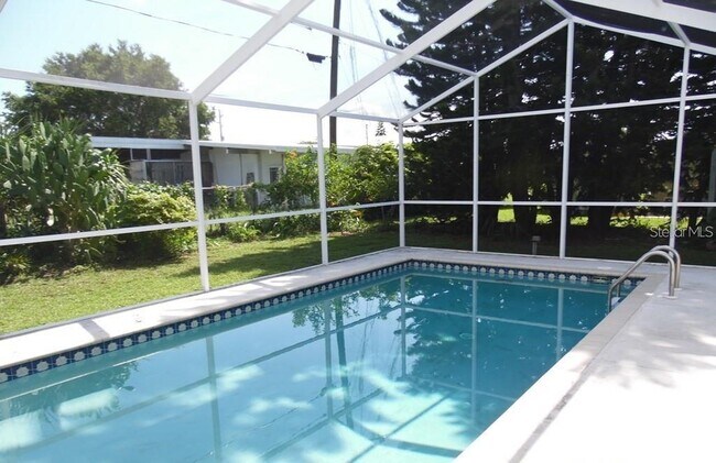 Building Photo - 21530 Meehan Ave