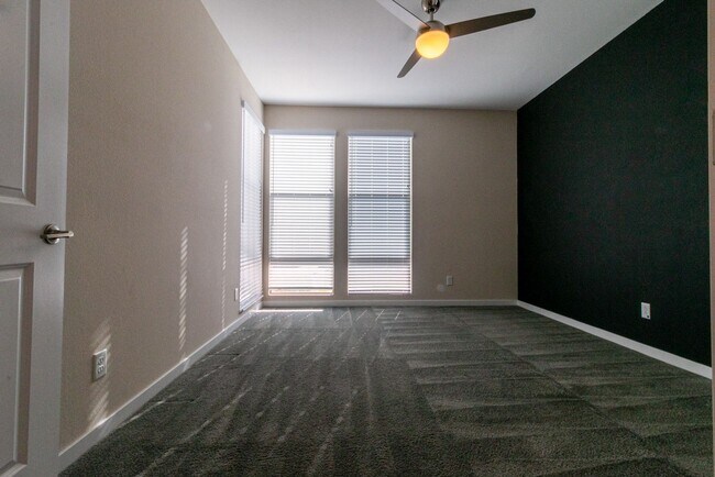 Building Photo - 544 Ruby Mesa Ave