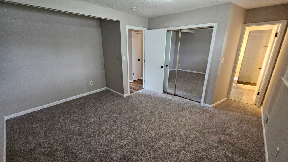 Primary Bedroom - 9323 Willowwood Way