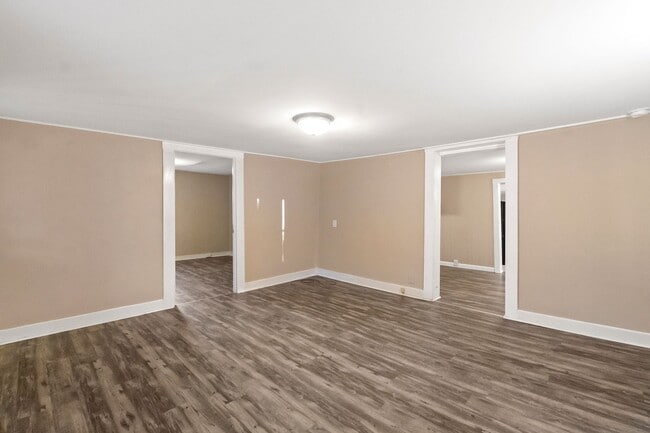 Building Photo - 109 Chapel St