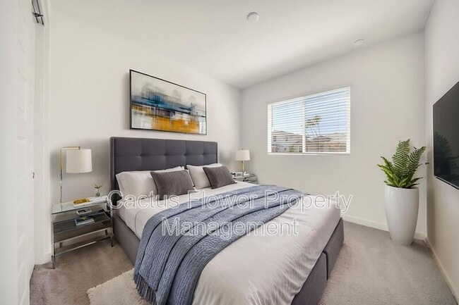 Building Photo - 6946 W Buckhorn Trail