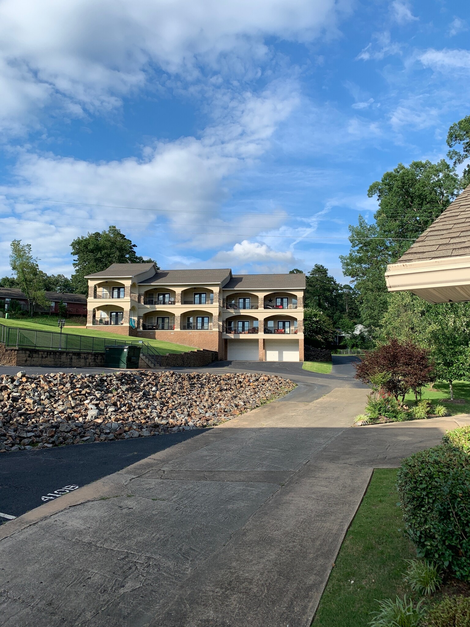 Building Photo - 413 Halteria Ln