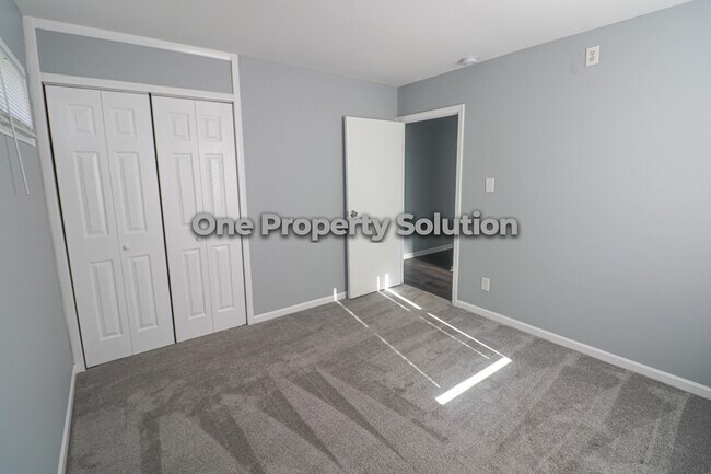 Building Photo - 3206 Kenwood St