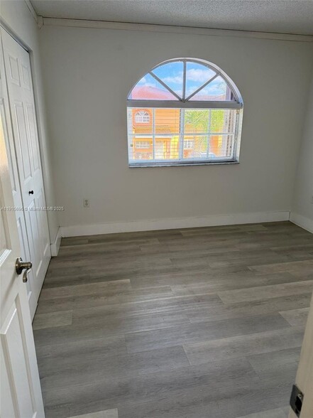 Building Photo - 3375 W 76th St