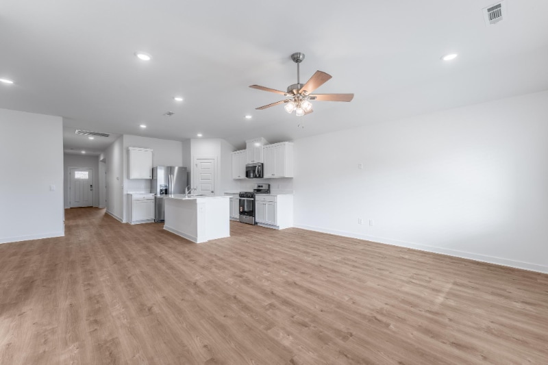 Building Photo - 4651 W Aurora St