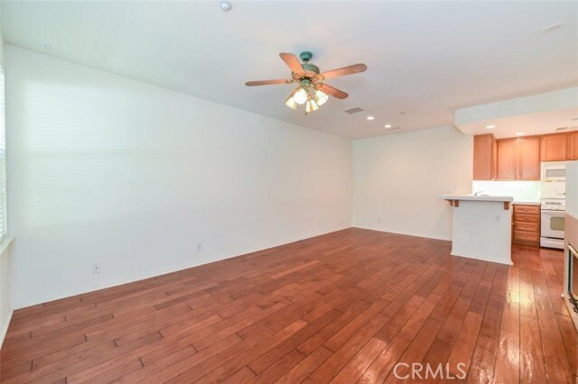 Building Photo - 32 Vermillion