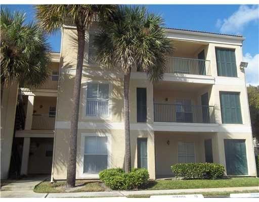 Building Photo - 833 Riverside Dr