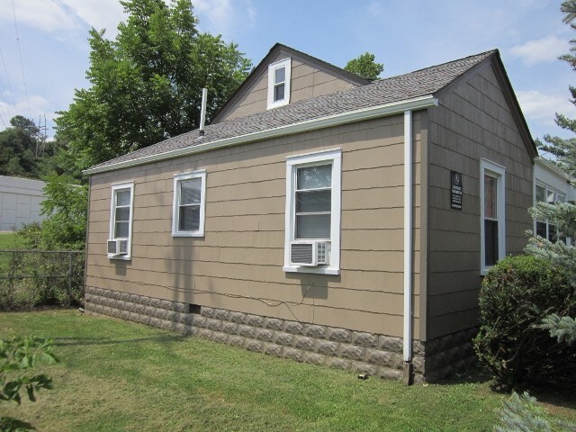 Building Photo - 537 Richland Ave