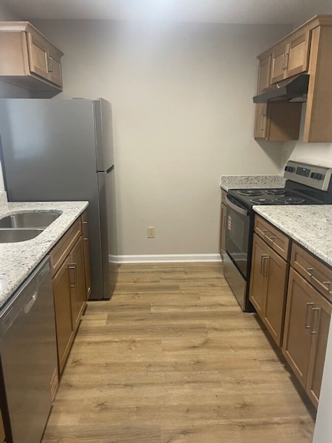 Building Photo - Condo in the heart of Winston-Salem!