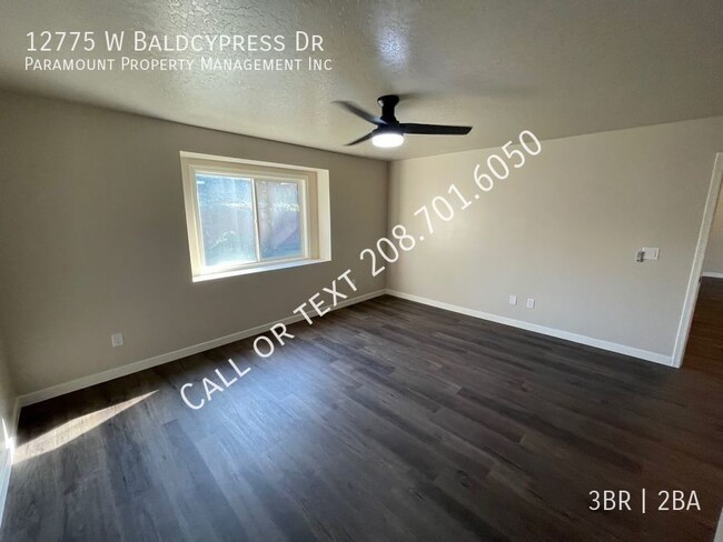 Building Photo - 3 Bedroom West Boise Home Near The Village...