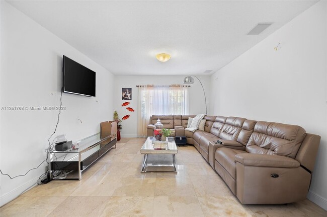 Building Photo - 3051 SW 114th Ave