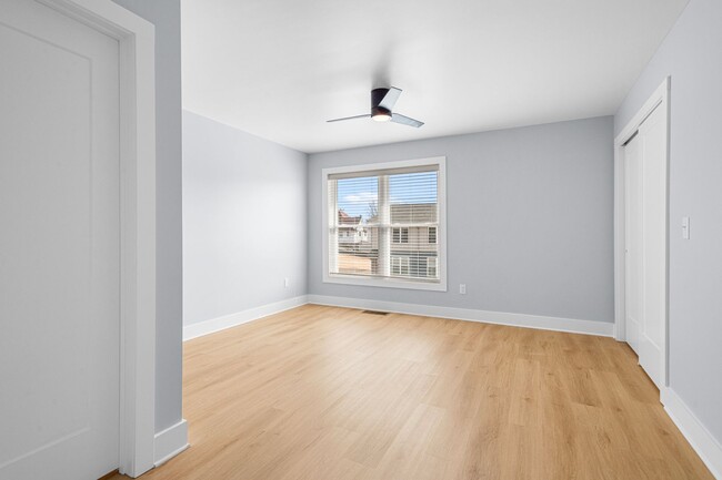 Building Photo - Brand New Townhome! End Unit! Catawba Vall...