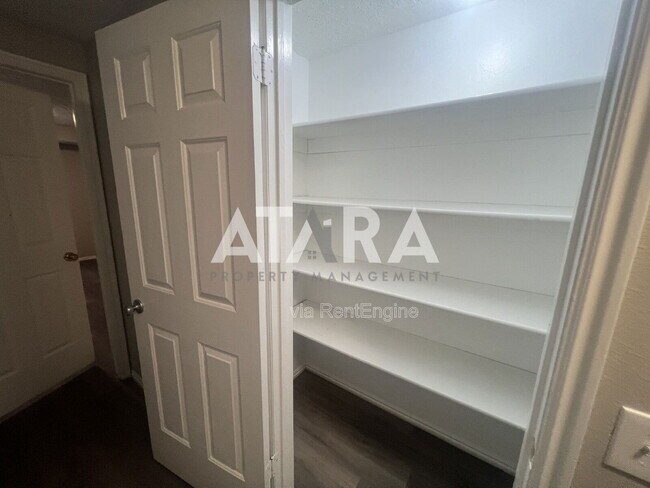 Building Photo - 4247 S Hwy 89