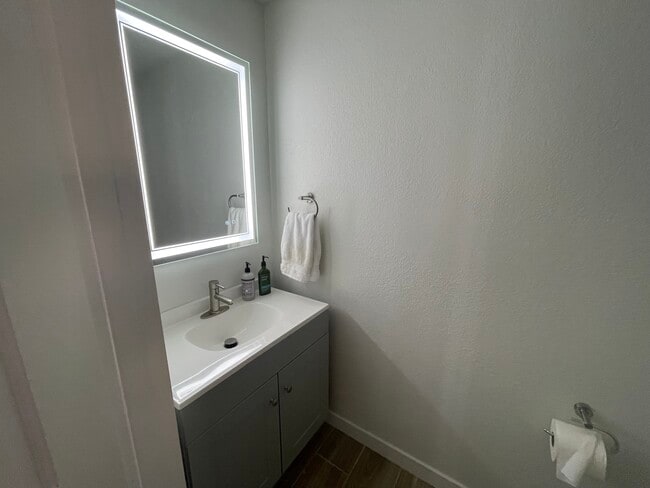 Building Photo - 30021 51st Ct S
