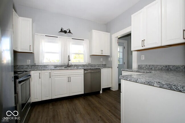 Building Photo - 56 Central Ave