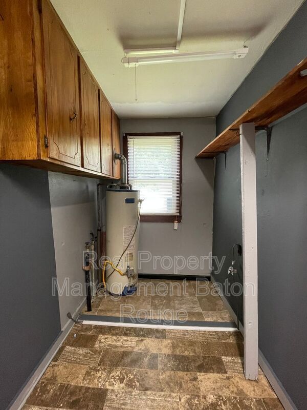 Building Photo - 37363 Cornerview Rd