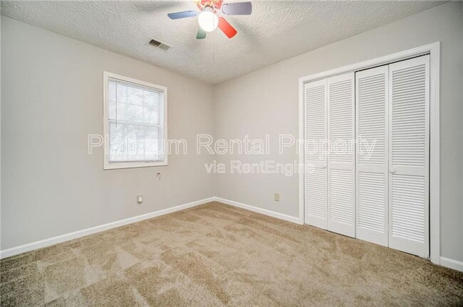 Building Photo - 5113 Hill Farm Dr NE