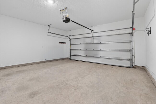 Building Photo - 93 Eagles Nest Dr