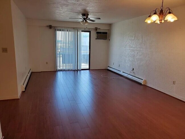 Building Photo - 585 Revere Beach Pky