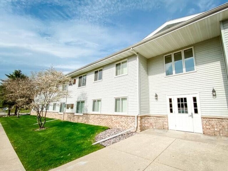 Lomira Whispering Pines 445 E Main St Lomira WI 53048 Apartment Finder
