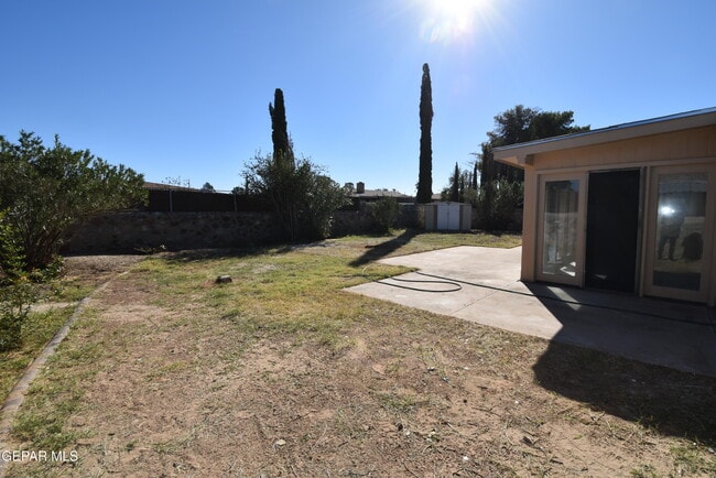 Building Photo - 1624 Vista Real Dr