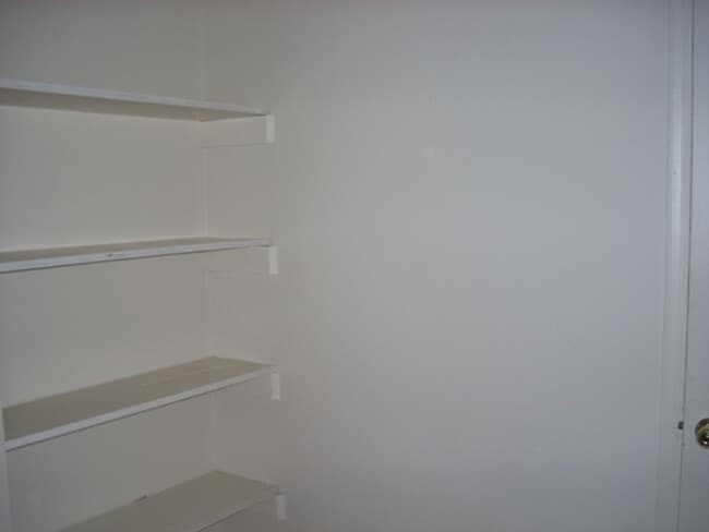 Building Photo - 9 Montclair Ct