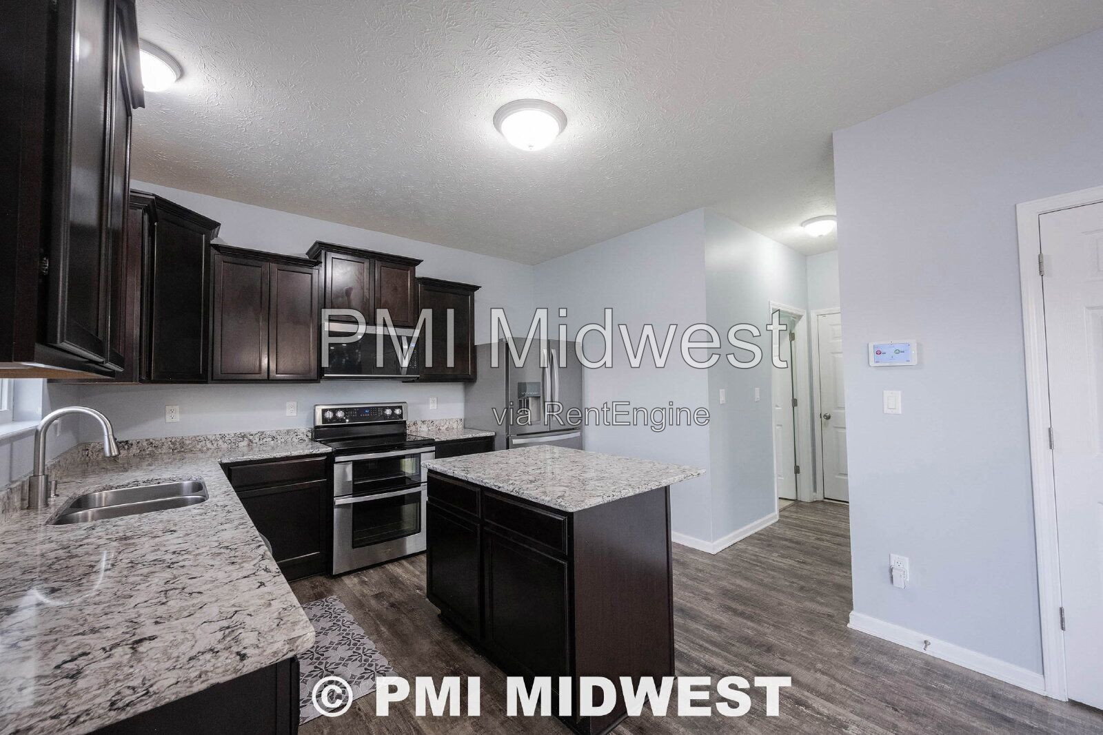 Building Photo - 8171 Brookville Wy