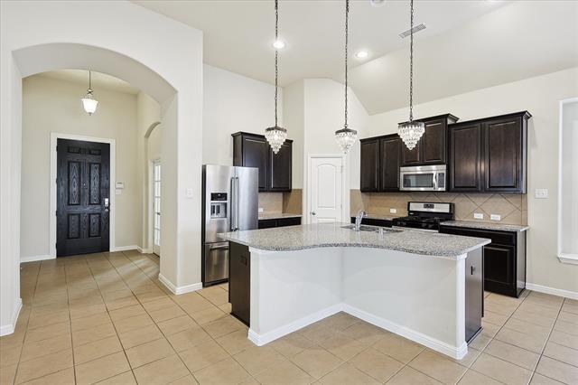 Building Photo - 905 Green Coral Dr