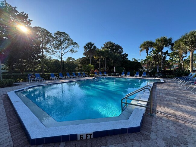 Building Photo - Spacious 2-Bedroom, 2-Bath Condo in Guard-...